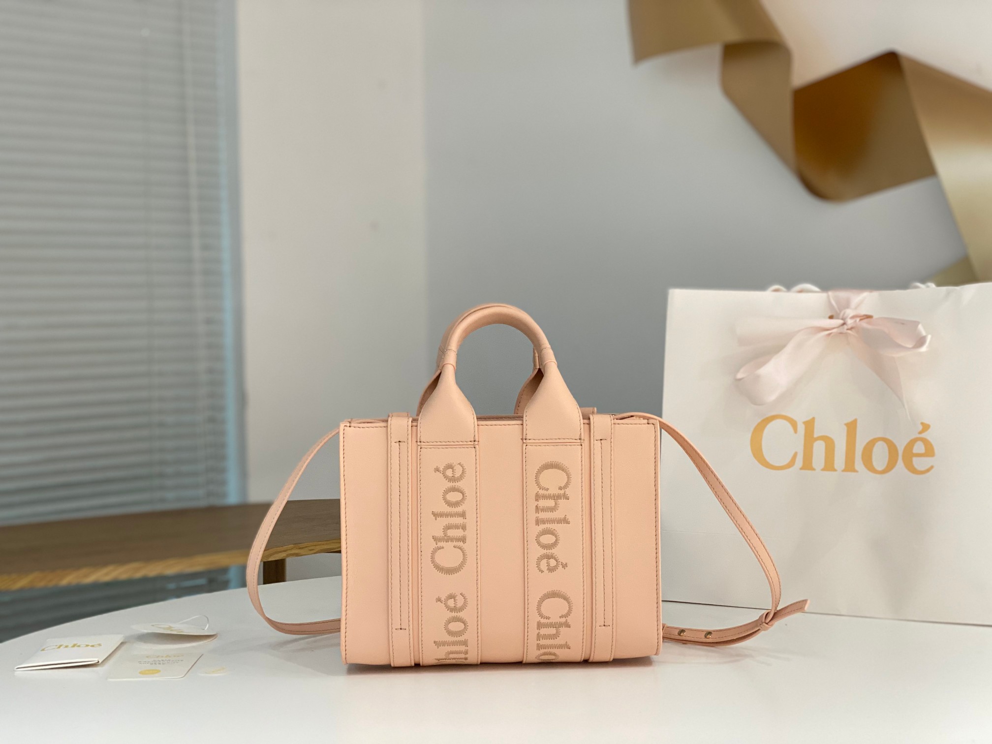 Chloe Small Woody Tote Bag In Pink Soft Smooth Calfskin Leather